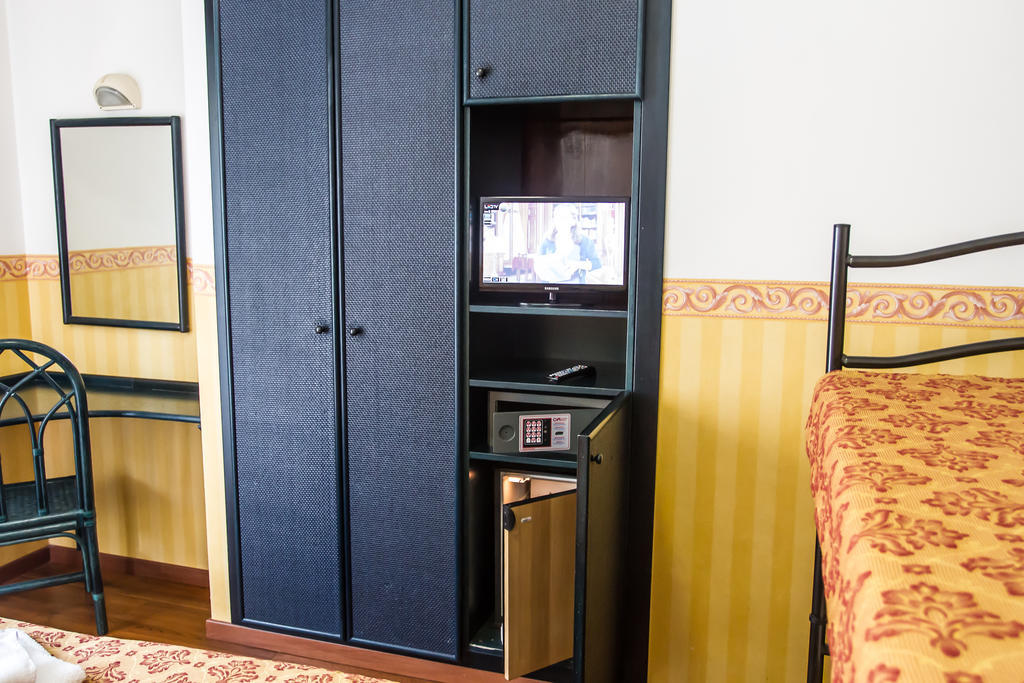 Hotel Consul - Family Hotel Riccione Phòng bức ảnh