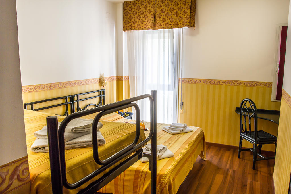 Hotel Consul - Family Hotel Riccione Phòng bức ảnh